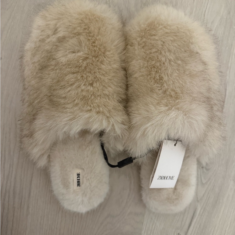 Zara Home faux fur slippers sz 9